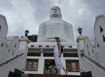 Denník zo Srí Lanky 5: Prečo má Budha...