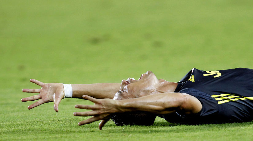 Cristiano Ronaldo reaguje po vylúčení za...