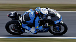 Po incidente s brzdou mu odobrali licenciu. Fenati bude pracovať v obchode dedka