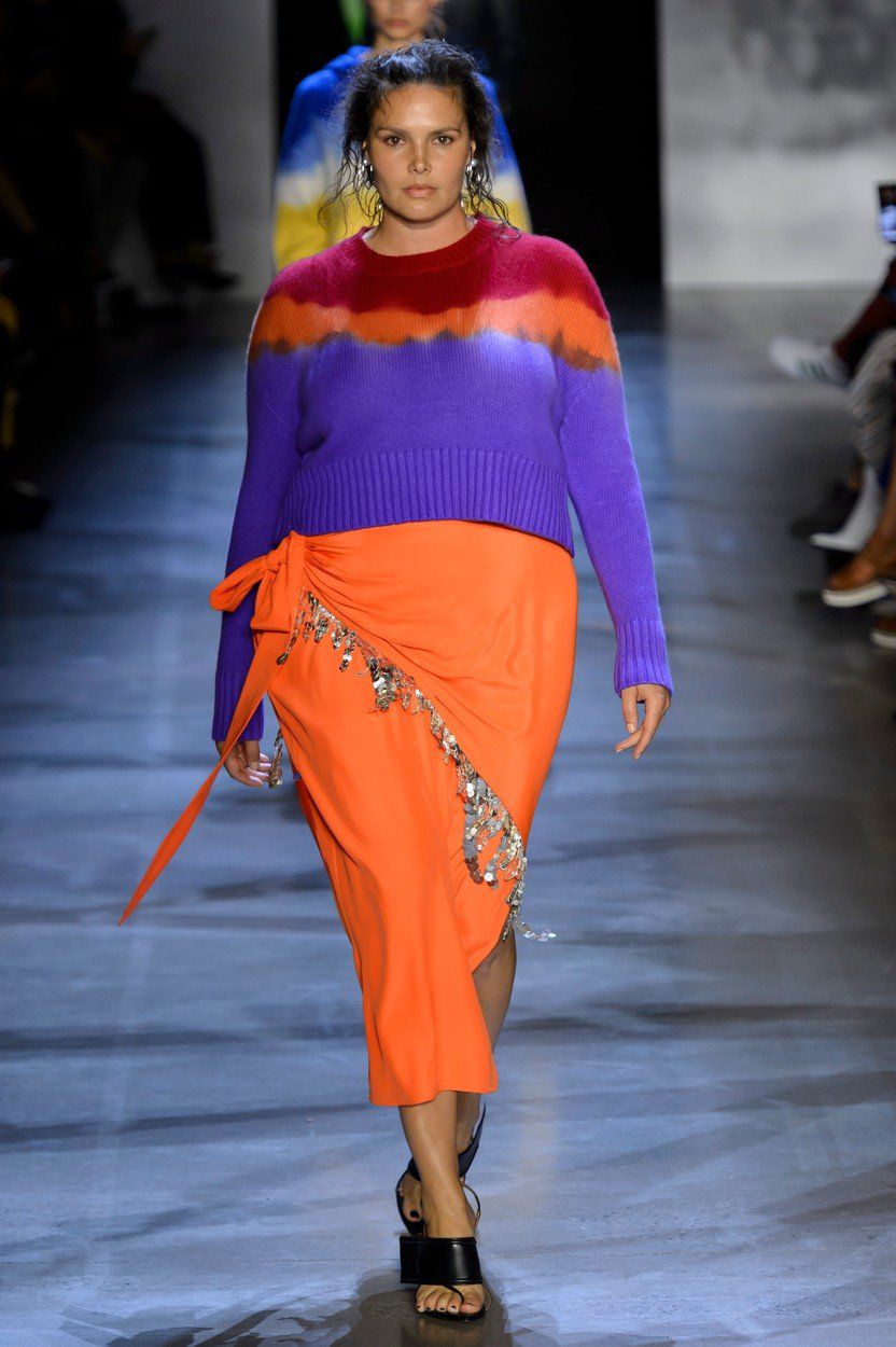 Modelka Candice Huffine na prehliadke Prabal...