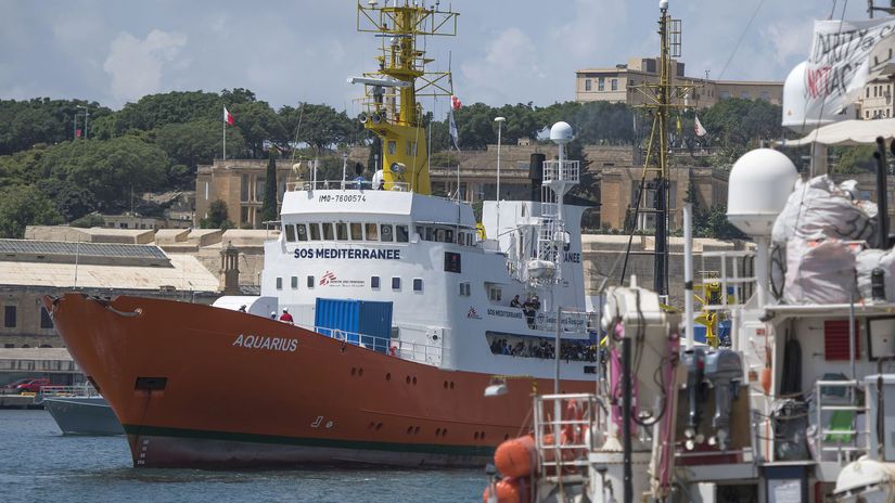 Panama Aquarius loď záchranárska registrácia...