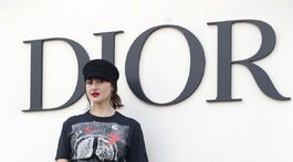 Americká herečka Shailene Woodley prišla na prehliadku ateliéru Christian Dior.