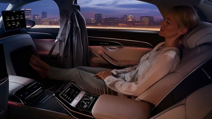 Už teraz je vlajková loď Audi A8 Long...