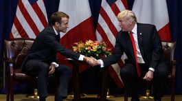 Trump sa v New Yorku stretol s francúzskym prezidentom Macronom