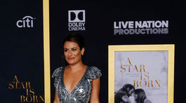 Herečka Lea Michele na filmovej premiére. 