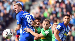 Hertha s Dudom utrpela prvú prehru v sezóne, Bayern nečakane stratil body