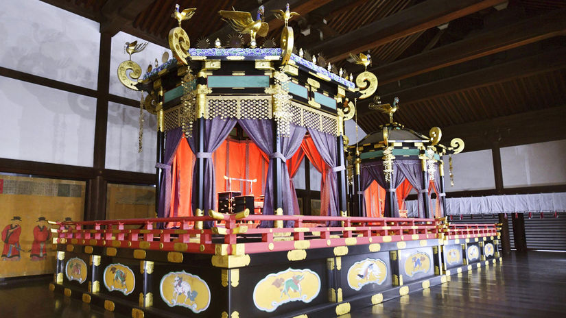 Japonsko Tokio cisár trón naruhito akihito