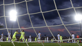 Šok v La Lige: FC Barcelona prehrala v Leganés, Real schytal výprask