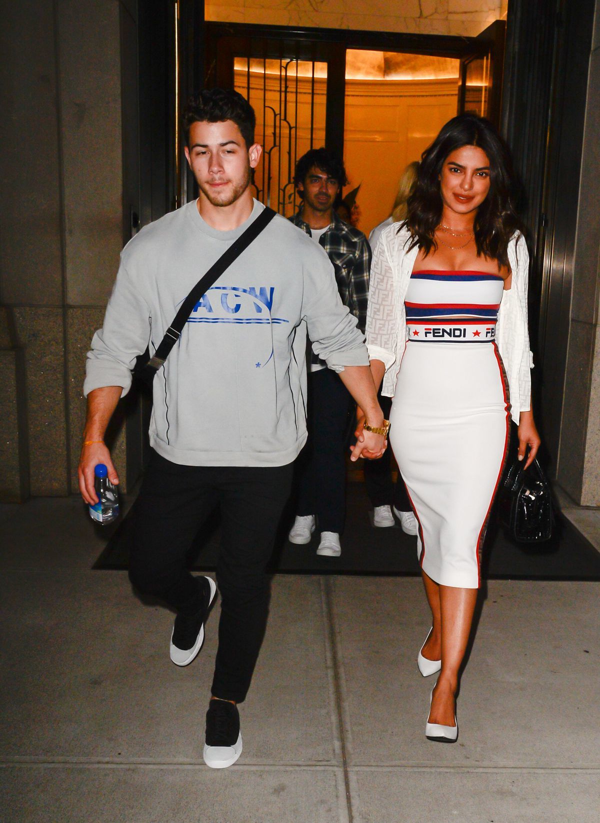 Spevák a herec Nick Jonas a jeho snúbenica...