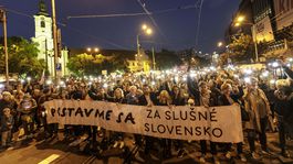 Tisíce ľudí žiadali v Bratislave 'slušné Slovensko', pridali sa Košice aj B. Bystrica