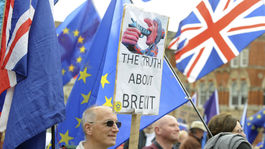 EÚ neustúpila. Britskí konzervatívci ju kritizujú