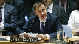 Šéf britskej diplomacie Hunt pripustil možný odklad brexitu