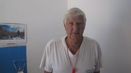 Ľudí zachraňuje vo vode aj v sedemdesiatpäťke 