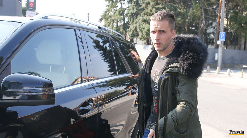 Peter Pekarík prichádza na zraz.