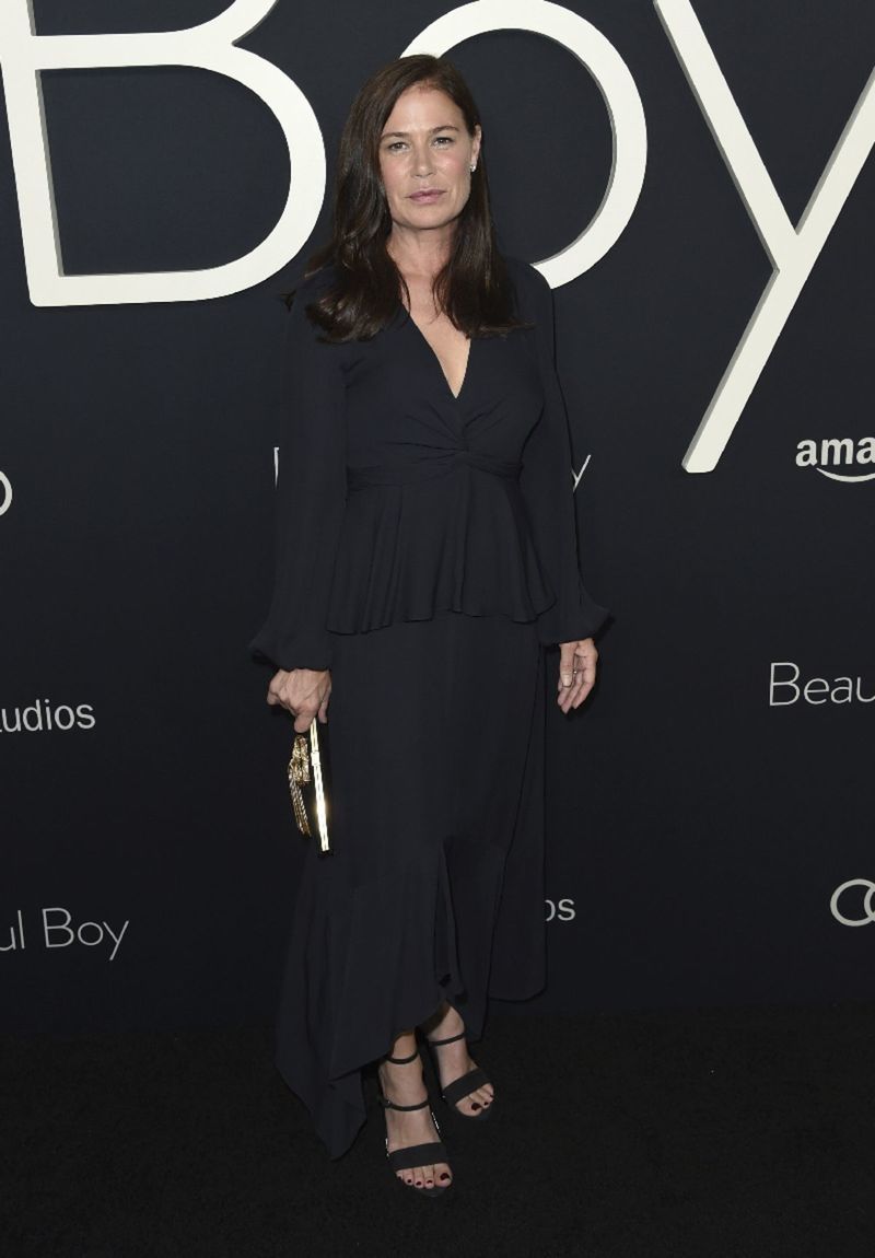 Maura Tierney na premiére filmu...
