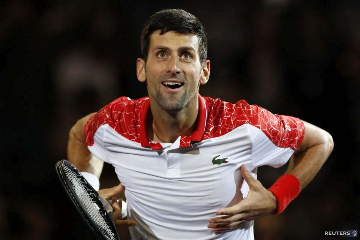 Novak Djokovič po víťaznej loptičke v Šanghaji.