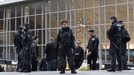 Nemecká polícia nacvičovala rozsiahly zásah proti teroristom na letisku