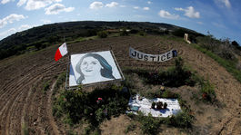 V Bruseli si pripomenuli prvé výročie vraždy maltskej novinárky