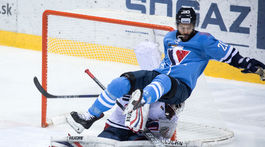 Prehrával 0:2 i 1:3. Slovan po obrate za 21 sekúnd predĺžil sériu triumfov