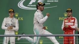 Titul je veľmi blízko. Hamilton na Schumacherov rekord nemyslí