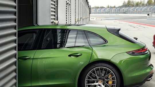 Porsche Panamera GTS Sport Turismo 2019