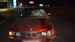 Muž si cez diaľnicu R1 skracoval cestu, zrazili ho dve autá