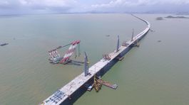 Čína - najdlhší nadmorský most Hongkong
