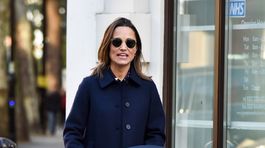 Mamičkovská výbava Pippy Middletonovej? Kočík za tisícku, šaty za 300 eur