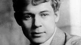 Jesenin a 'Krutá metelica októbrových dní'