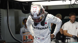 Ďalšie rodeo Hamiltona. Vettel má šancu ako Clooney na prezidentské kreslo