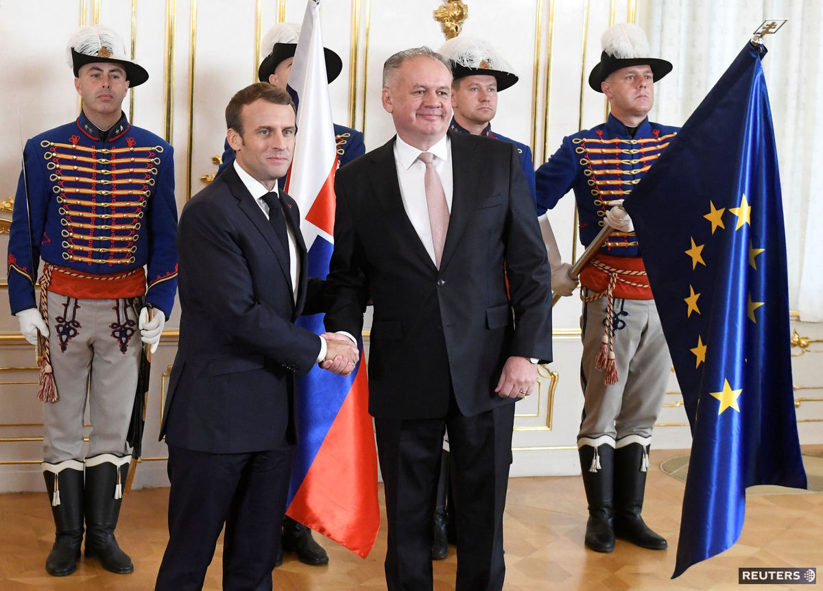 Emmanuel Macron a Andrej Kiska po spoločnom...
