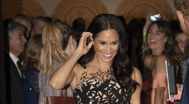 Tomu sa hovorí veľkolepý návrat! Meghan v Sydney uchvátila šatami v cene auta