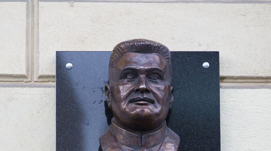 V Bratislave odhalili bustu Samuelovi Zochovi