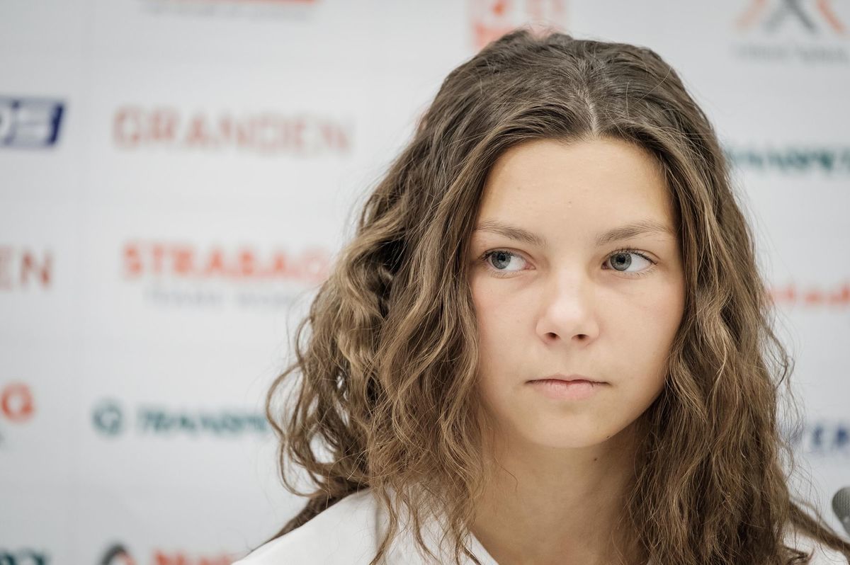 Emanuela Luknárová.