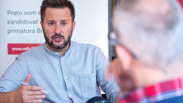 Tri minúty s kandidátom na primátora Bratislavy: Odpovedá Matúš Vallo