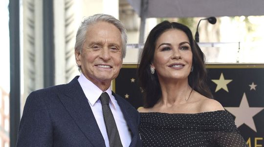 Catherine Zeta-Jones podporila svojho manželka,...