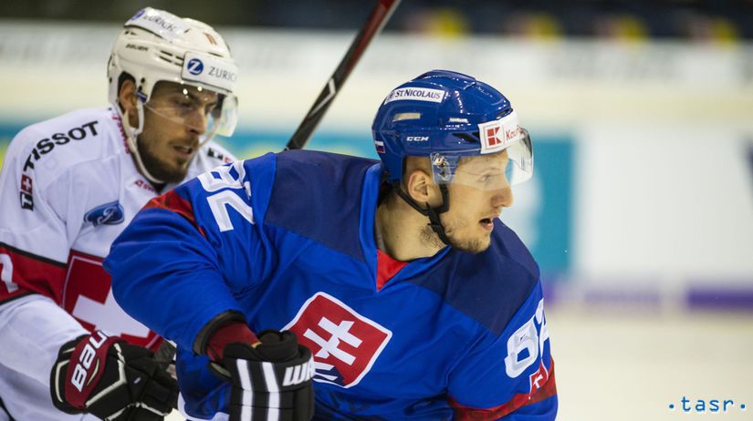 Yannick Herren (Švajčiarsko) a vpravo Radovan...