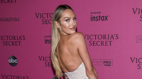 Candice Swanepoel prichádza na after párty po...