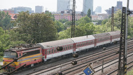  Ponuky na vlakového dopravcu do Komárna neotvárali, rezort dopravy preloží termín