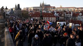 Tisíce ľudí v Prahe žiadali demisiu premiéra