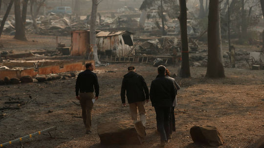 Počet nezvestných po požiari v Kalifornii drasticky klesol
