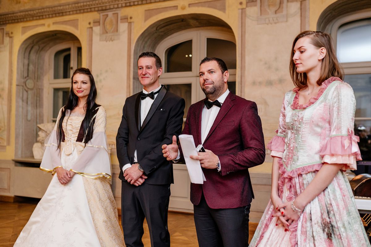 Jürgen Gruber zo Chateau Belá, ktorý hostil...