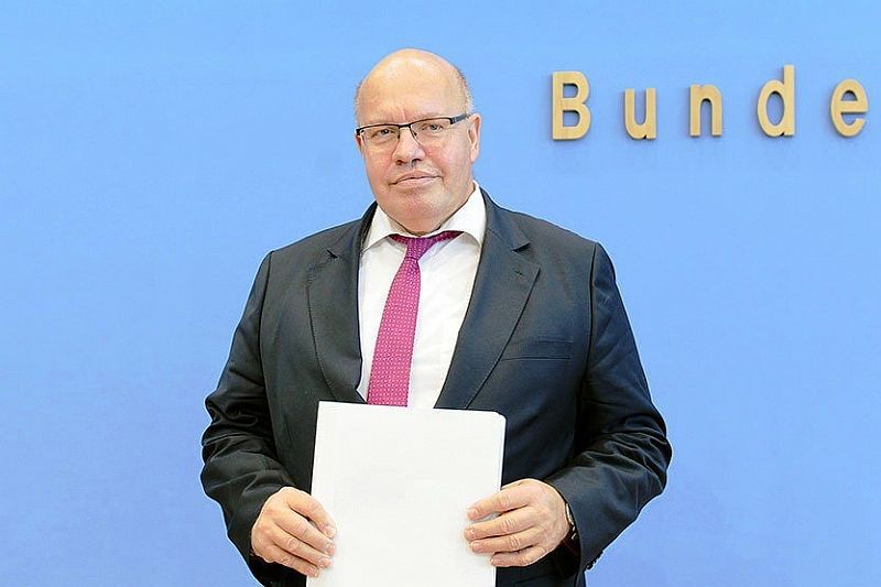 Spolkovému ministrovi hospodárstva Altmaierovi...