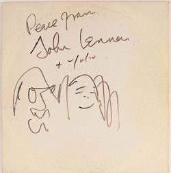 White Album"  podpísaný Johnom...