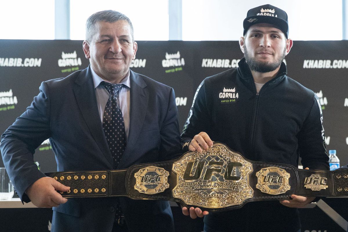 Šampión UFC Chabib Nurmagomedov s otcom...