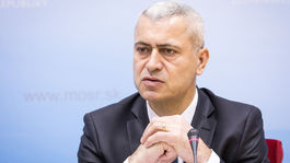 Hraško sa lúči s políciou