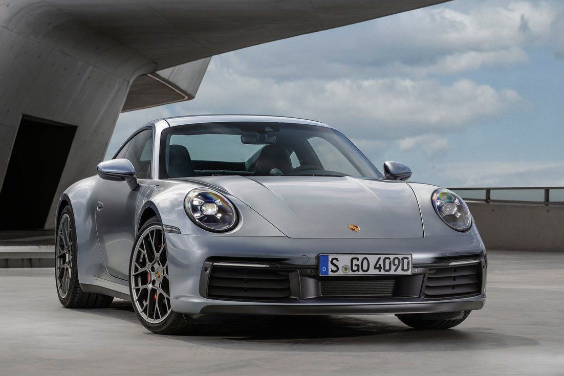 Porsche 911 Turbo je síce v poradí až...
