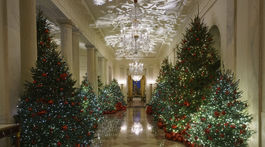Takto vyzerá vianočná výzdoba v Bielom dome. 