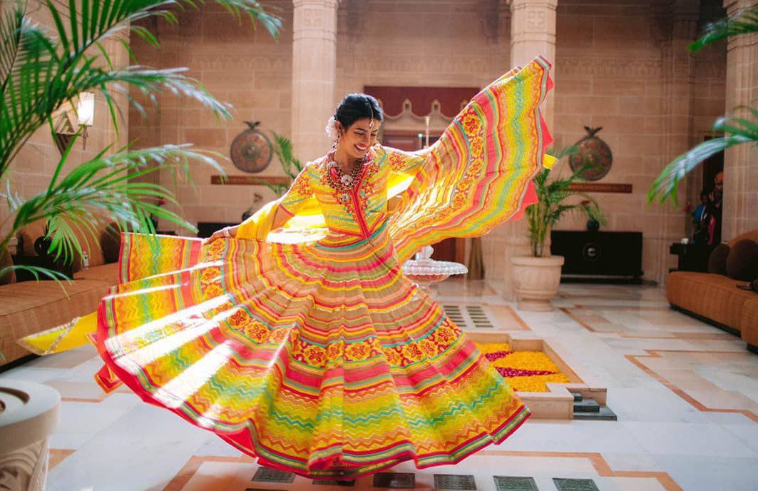 Krásna nevesta Priyanka Chopra v šatách Ralpha...