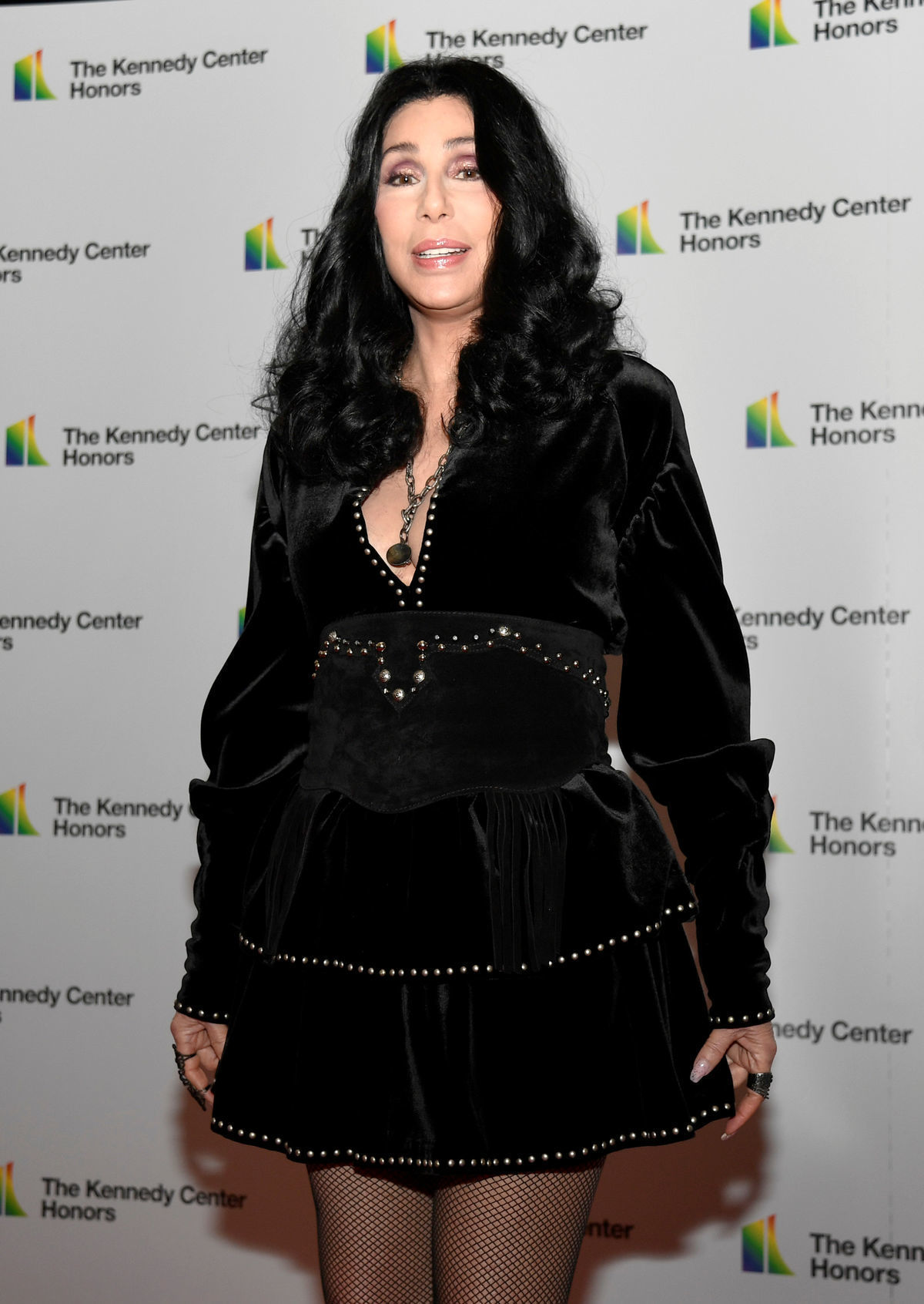 K mladistvému vzhľadu pomohli Cher i viaceré...